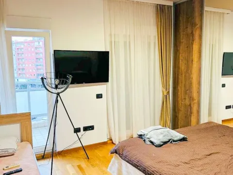 Rent, two bedroom apartment, 120m², City Kvart, Podgorica - image 8