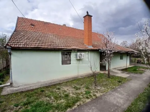 Prodaja, kuća, 114m², Mali Radanovac, Subotica - image 1