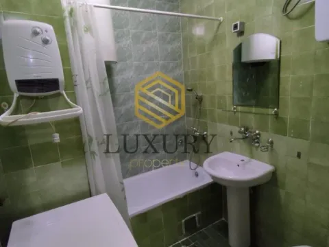 Izdavanje, jednosoban stan, 50m², Malo Brdo, Podgorica - image 5