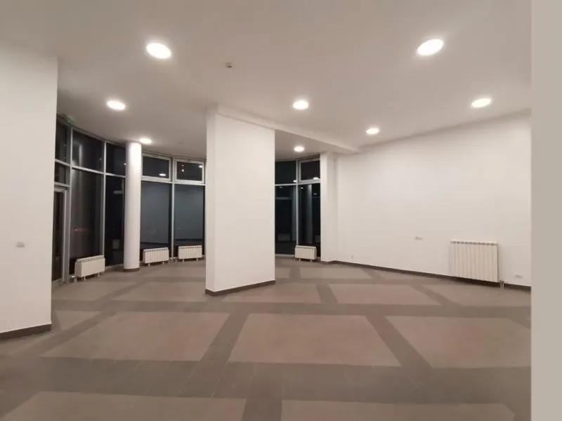 Rent, office space, 84m², Kluz, Zvezdara Sve Podlokacije