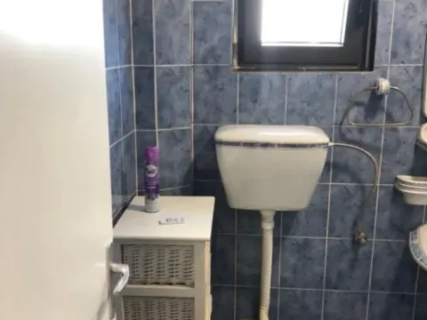 Izdavanje, dvosoban stan, 72m², Vezirov Most, Podgorica - image 10