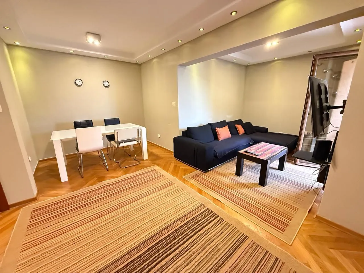 Rent, three bedroom apartment, 70m², Podkošljun, Budva