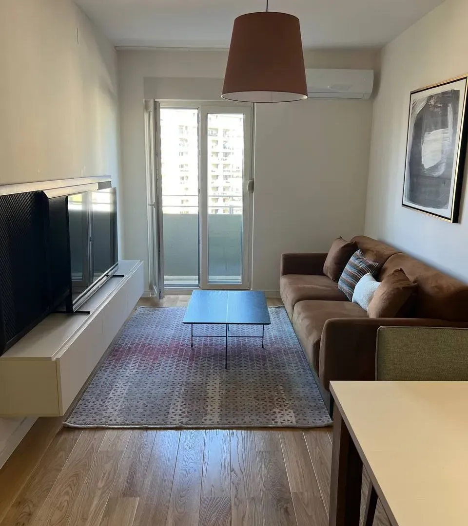 Izdavanje, jednosoban stan, 41m², Central Point, Podgorica