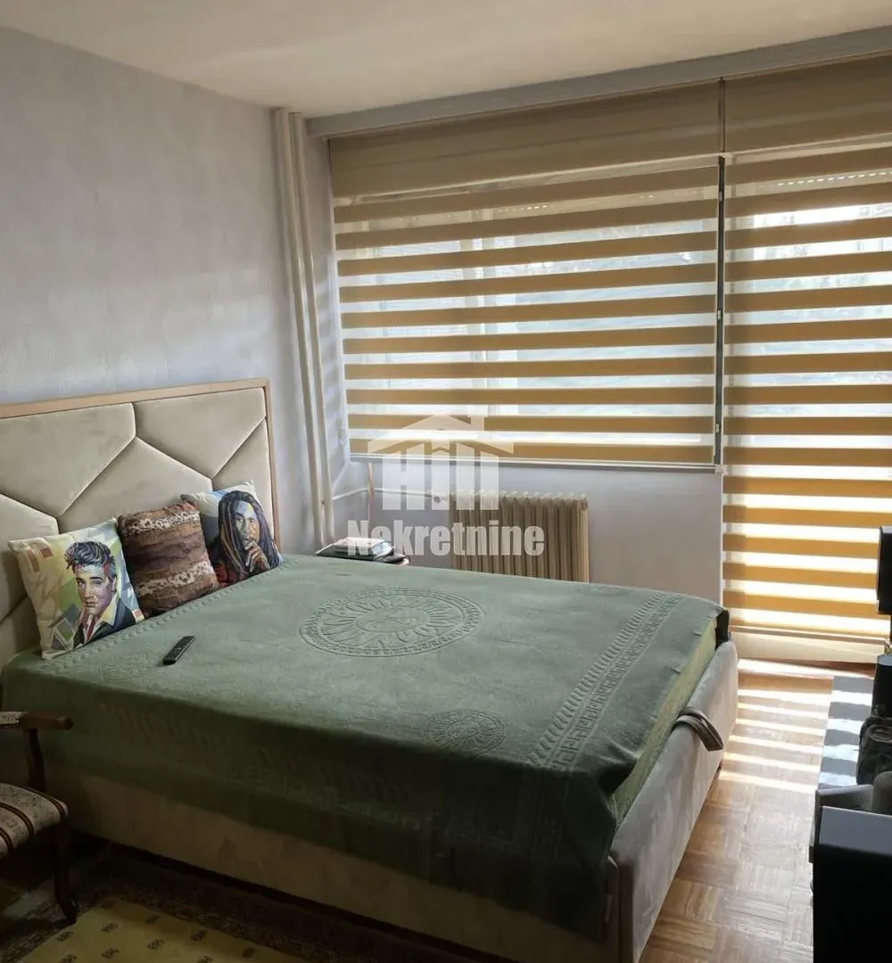 Prodaja, trosoban stan, 77m², Zemun Sve Podlokacije, Beograd