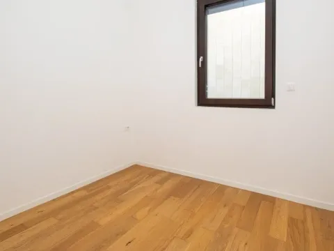 Prodaja, trosoban stan, 95m², Gornja Gorica, Podgorica - image 10