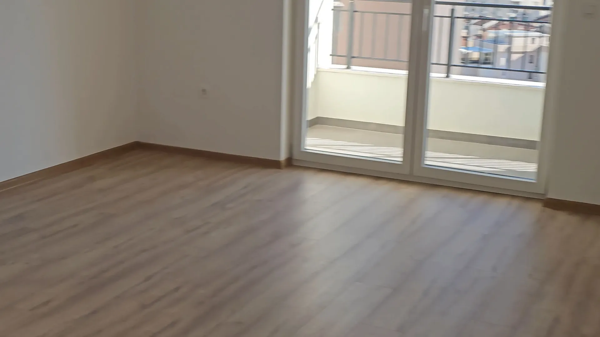 Prodaja, dvosoban stan, 64m², Dubovica, Budva