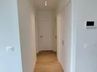 Izdavanje, trosoban stan, 77m², Savski Venac, Beograd - image 4