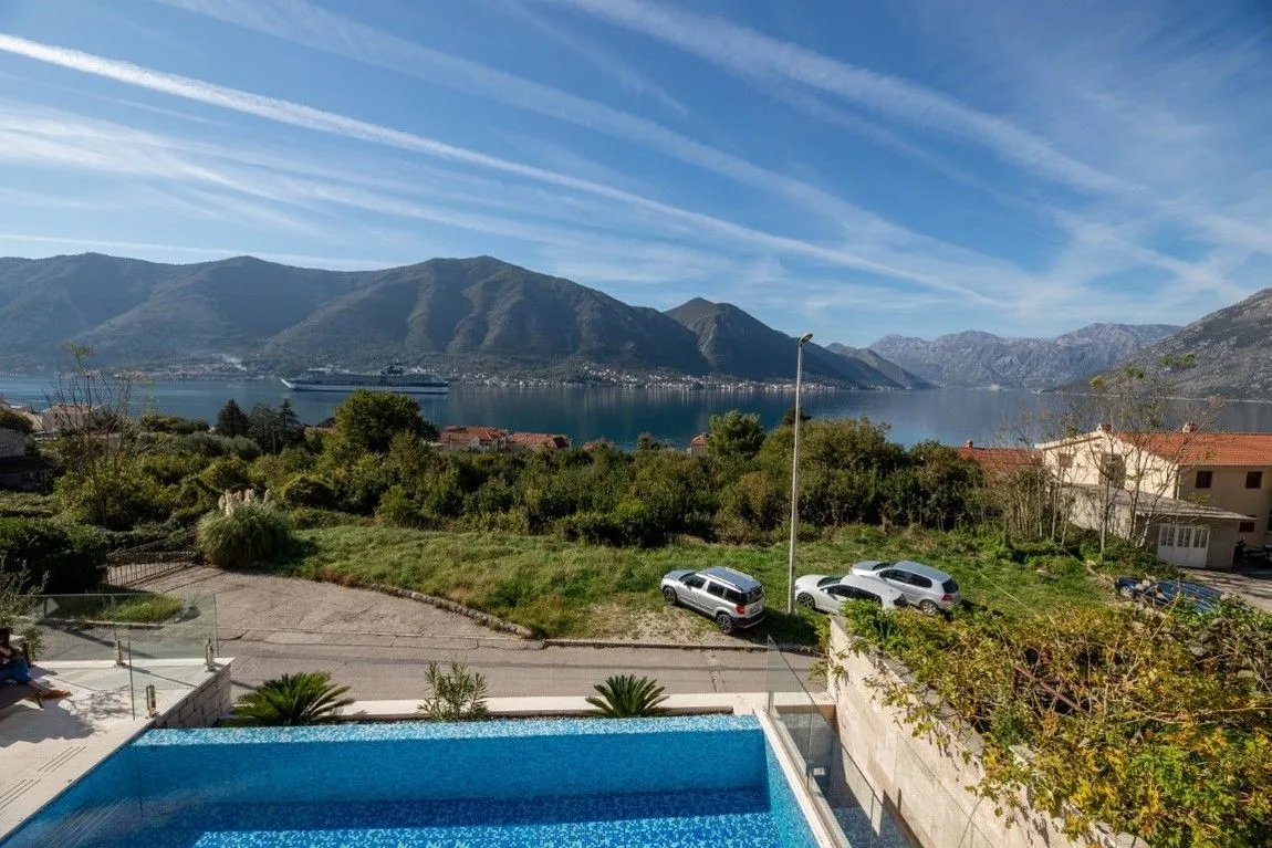 Prodaja, kuća, 300m², Sveti Stasije, Kotor