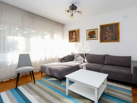 Izdavanje, trosoban stan, 120m², Centar, Podgorica - image 13