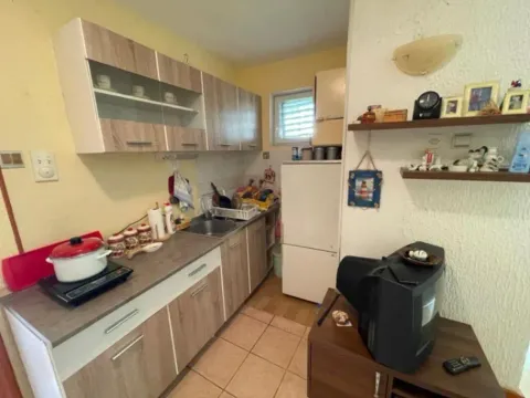 Prodaja, kuća, 110m², Sutomore, Bar - image 4