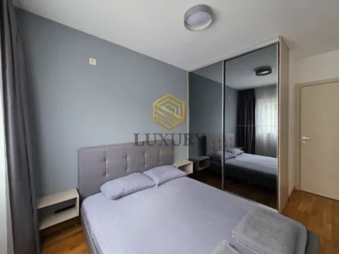 Izdavanje, dvosoban stan, 53m², Zabjelo, Podgorica - image 2