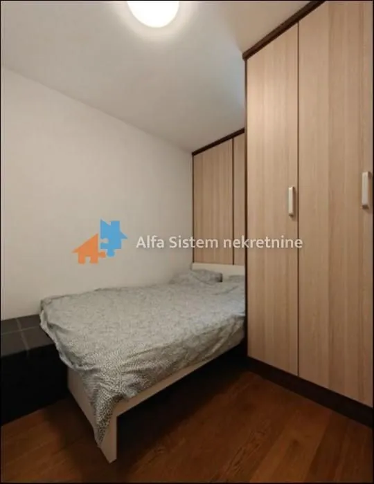 Izdavanje, stan, 56m², Južni Bulevar, Vračar Sve Podlokacije