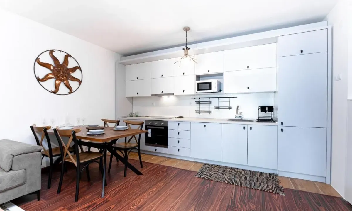 Sale, two bedroom apartment, 85m², Petrovac, Budva