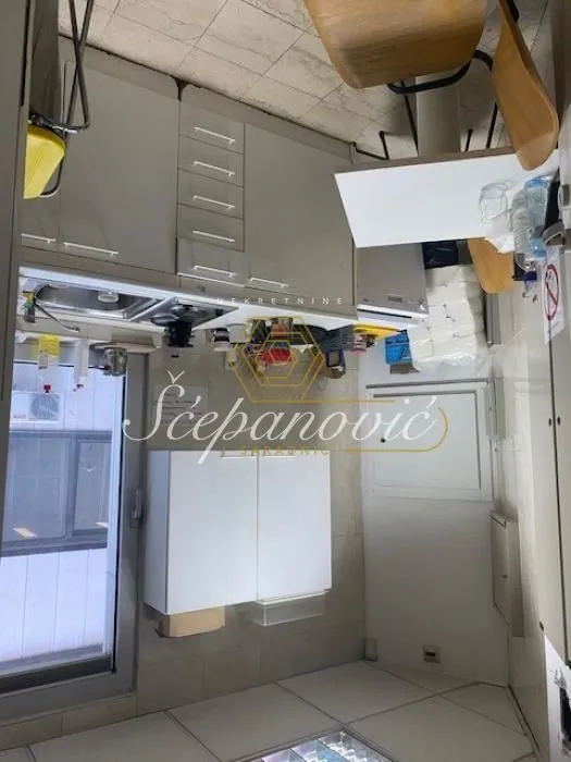 Rent, office space, 353m², Bulevar Oslobodjenja, Novi Sad Sve Podlokacije