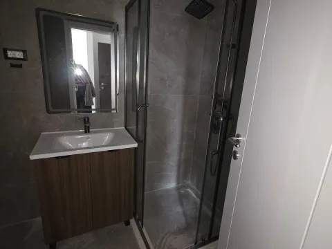 Prodaja, jednosoban stan, 46m², Tološi, Podgorica - image 8