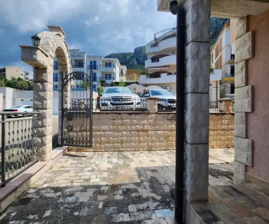 Sale, house, 145m², Blizikuće, Budva