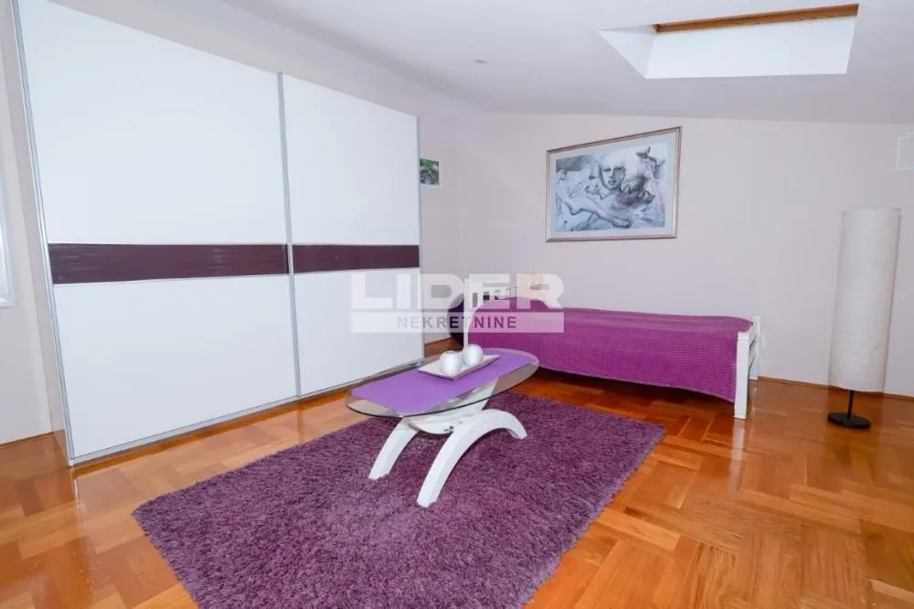 Sale, apartment, 95m², Železnik, Beograd
