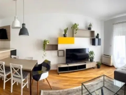 Izdavanje, jednosoban stan, 54m², City Kvart, Podgorica - image 3