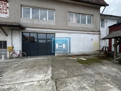 Izdavanje, poslovni prostor, 750m², Mijatovac, Ćuprija - image 3