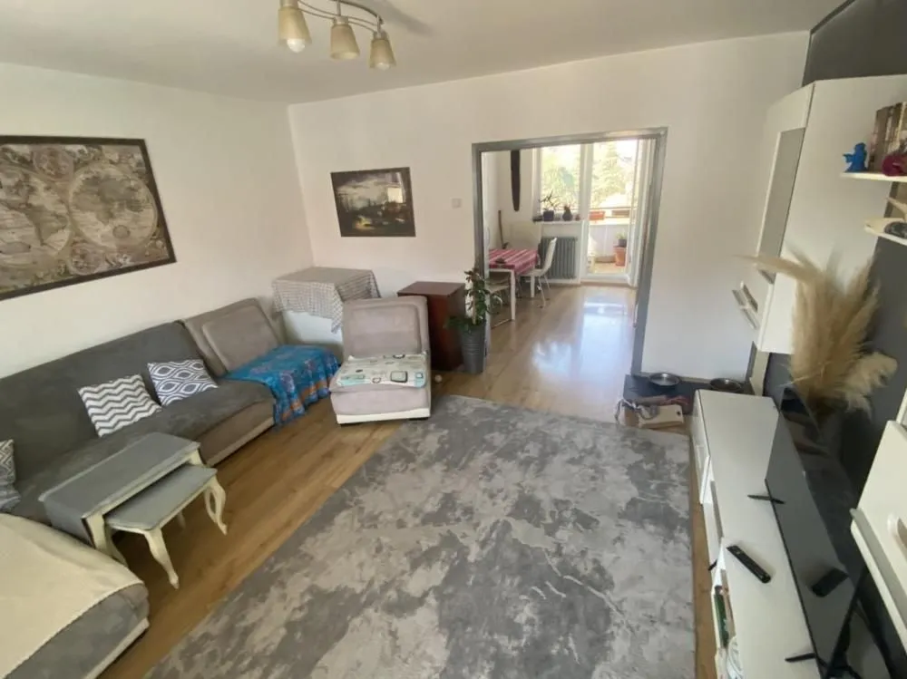 Prodaja, trosoban stan, 79m², Čukarica, Beograd
