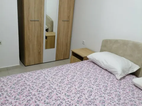 Rent, one bedroom apartment, 50m², Petrovac, Budva - image 14