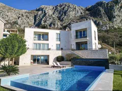 Sale, house, 600m², Blizikuće, Budva - image 1