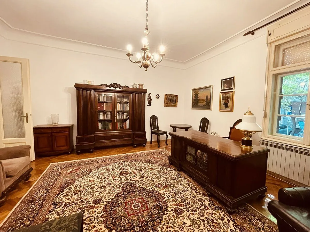 Rent, four bedroom apartment, 139m², Stari Grad, Beograd