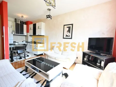 Izdavanje, jednosoban stan, 37m², Stari Aerodrom, Podgorica - image 2