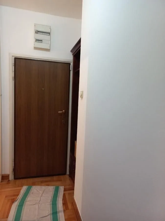 Rent, four bedroom apartment, 82m², Slavija, Vračar Sve Podlokacije