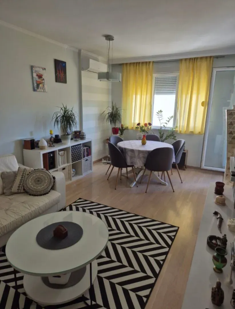 Izdavanje, dvosoban stan, 60m², Preko Morače, Podgorica