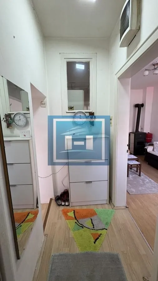 Prodaja, dvosoban stan, 64m², Vašarište, Jagodina