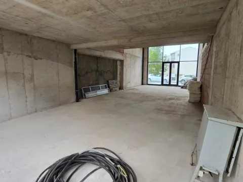 Rent, office space, 124m², Centar, Podgorica - image 6