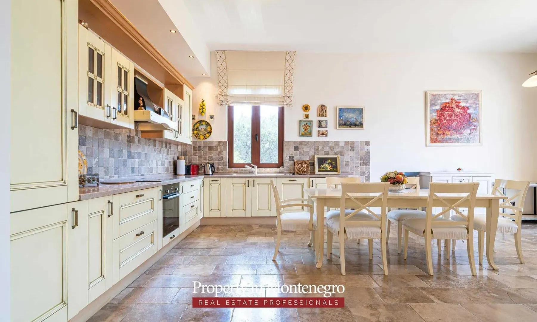 Sale, house, 971m², Petrovac, Budva