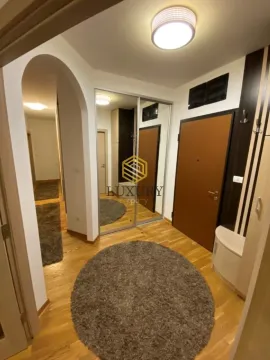 Izdavanje, trosoban stan, 120m², City Kvart, Podgorica - image 7