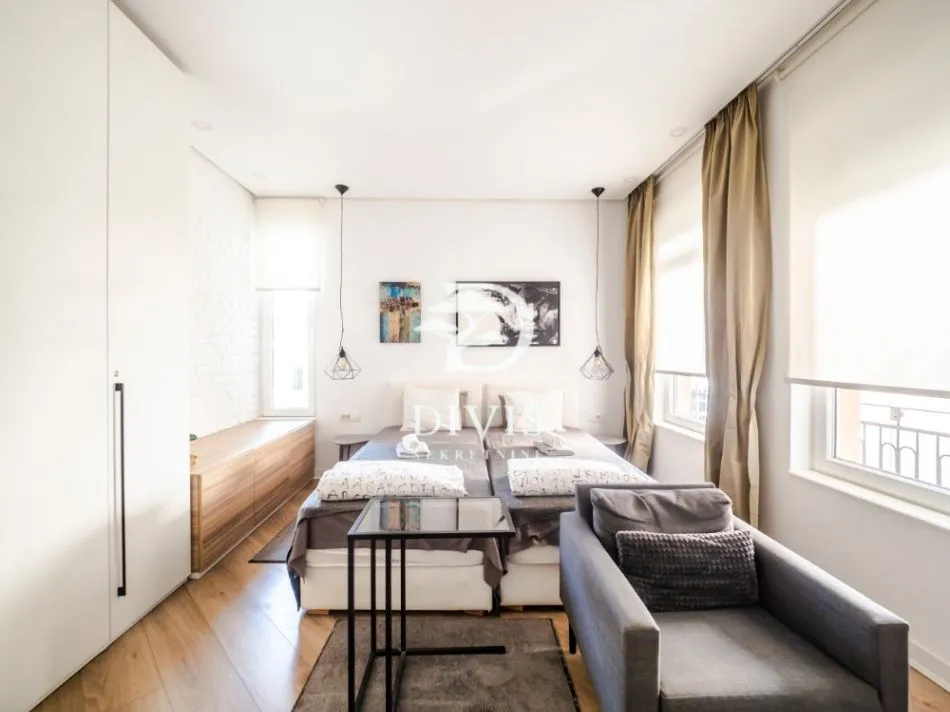Sale, three bedroom apartment, 74m², Stari Grad, Beograd