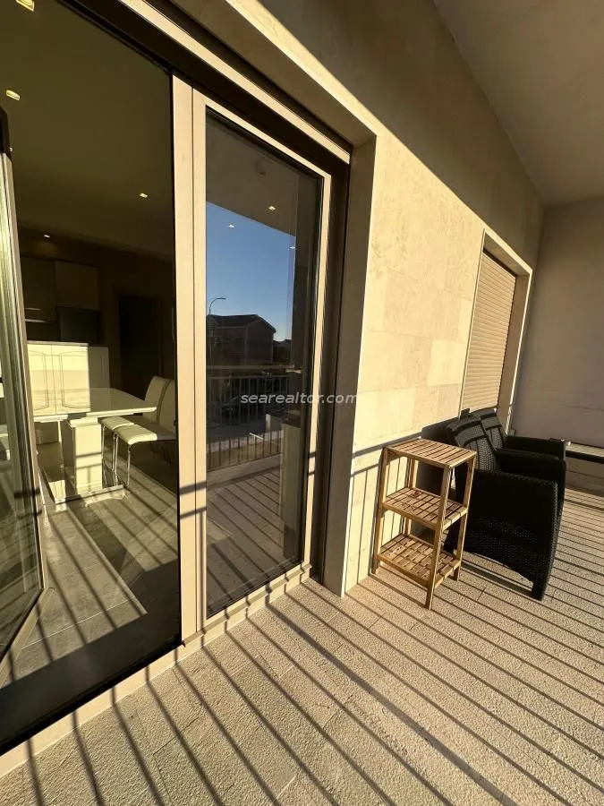 Izdavanje, jednosoban stan, 58m², Centar, Tivat