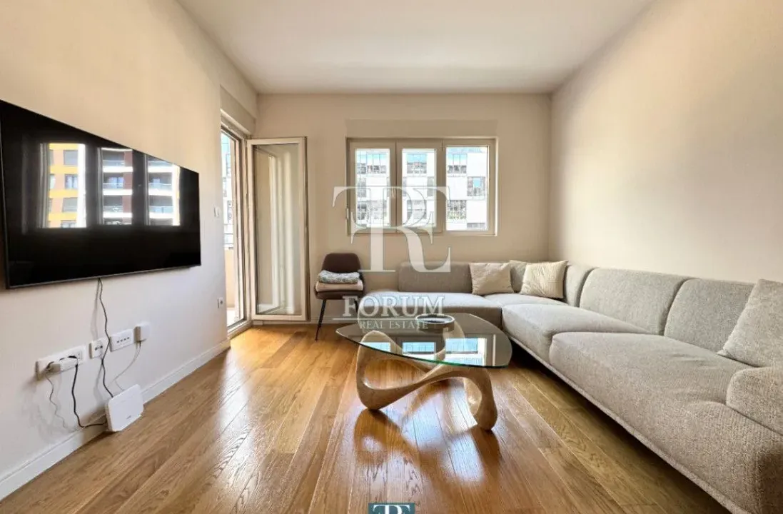 Prodaja, dvosoban stan, 68m², Central Point, Podgorica