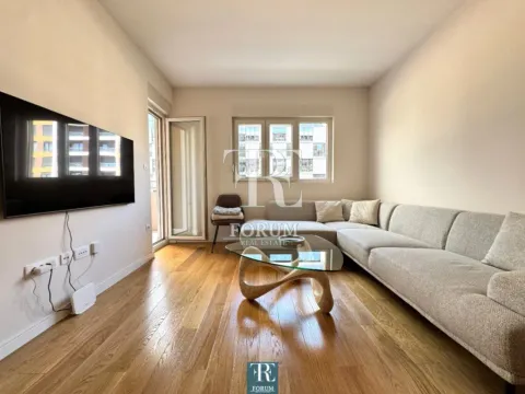 Prodaja, dvosoban stan, 68m², Central Point, Podgorica