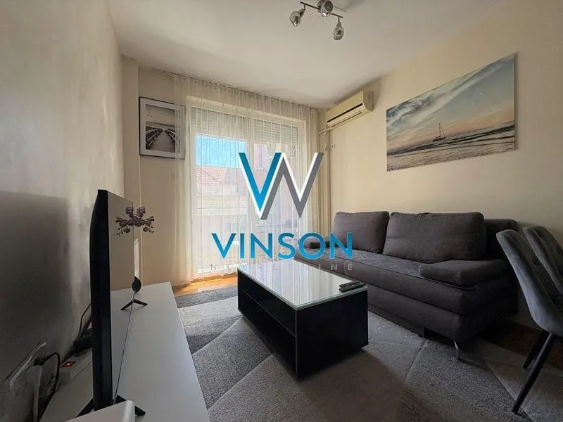 Izdavanje, jednosoban stan, 38m², Centar, Novi Sad