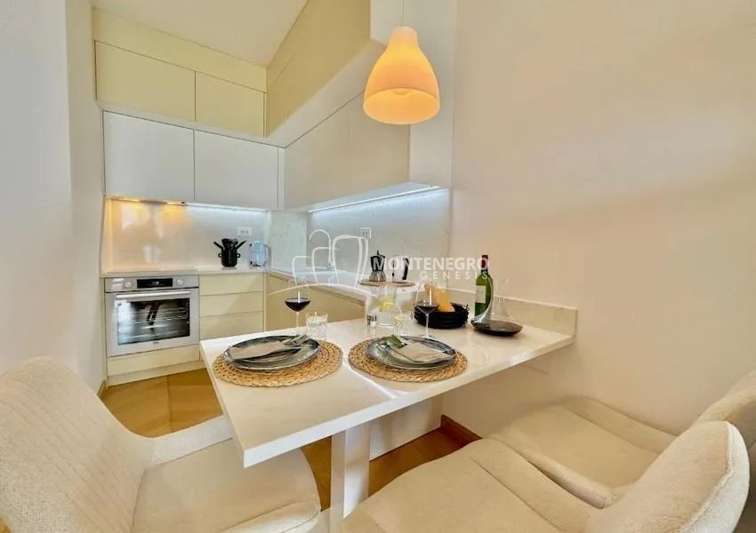 Sale, one bedroom apartment, 55m², Sveti Stefan, Budva