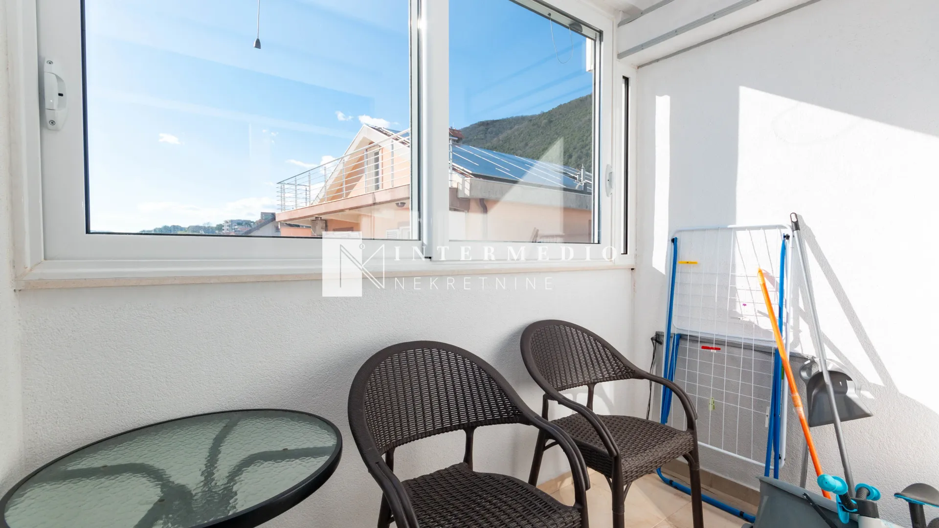 Prodaja, dvosoban stan, 47m², Đenovići, Herceg Novi