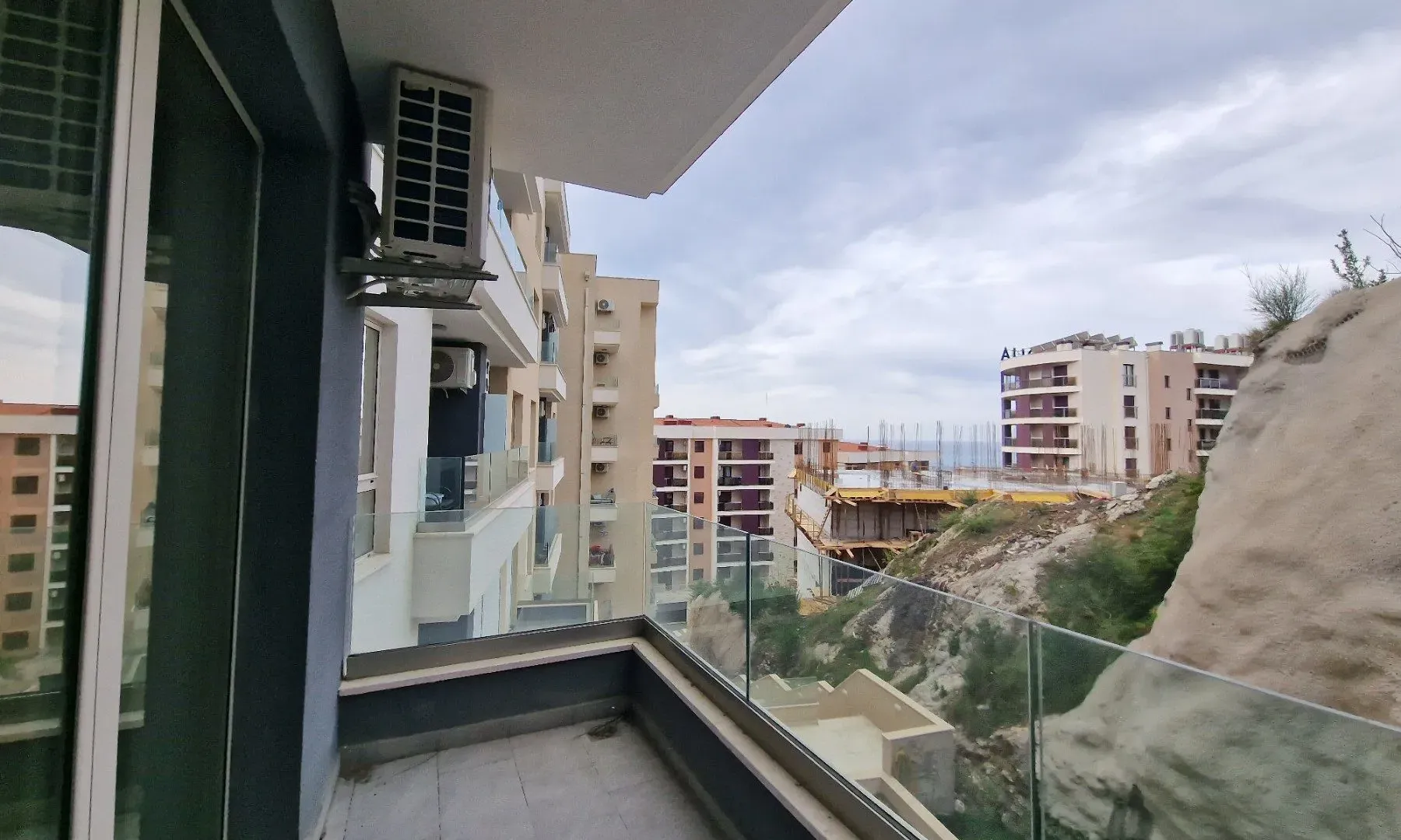 Prodaja, dvosoban stan, 62m², Bečići, Budva