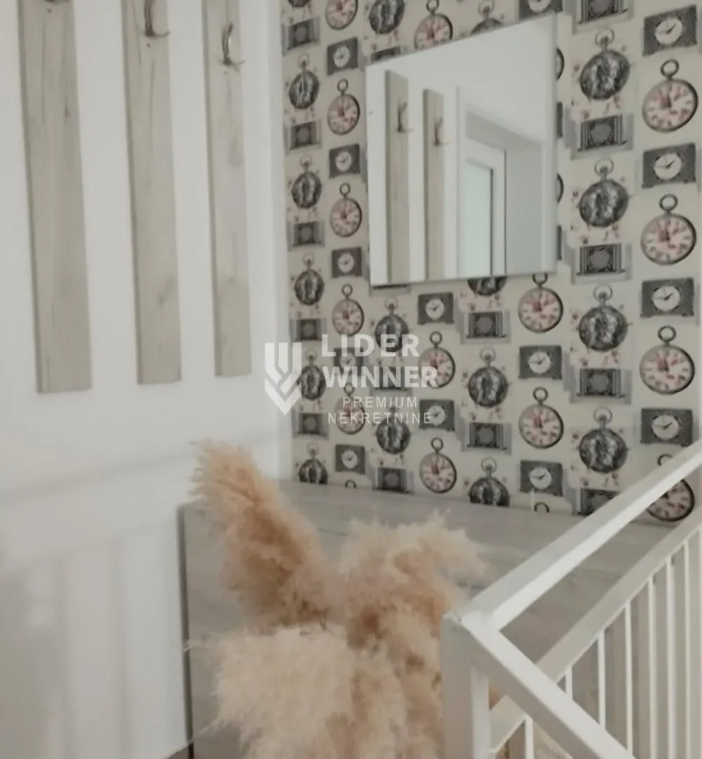 Rent, four bedroom apartment, 100m², Savski Venac, Beograd