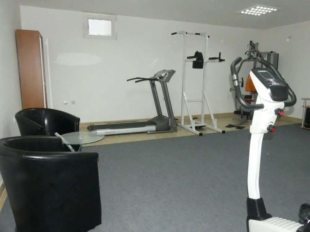 Prodaja, trosoban stan, 79m², Centar, Jagodina