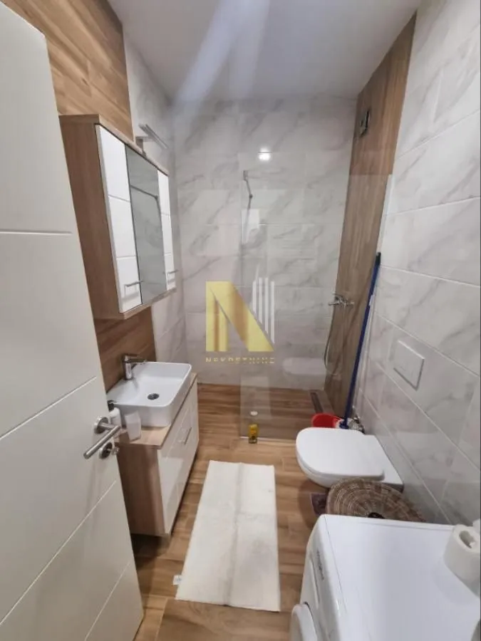 Izdavanje, dvosoban stan, 57m², Adamovićevo Naselje, Novi Sad Sve Podlokacije