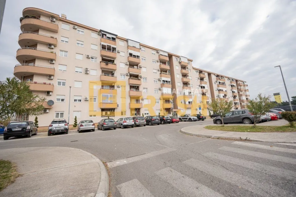 Prodaja, dvosoban stan, 71m², Tuški Put, Podgorica