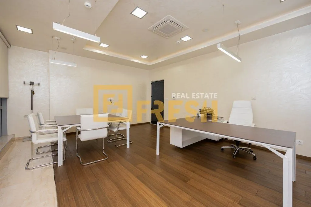 Rent, office space, 75m², Centar, Podgorica