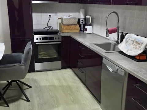 Prodaja, trosoban stan, 93m², City Kvart, Podgorica - image 17