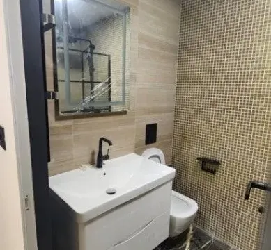 Izdavanje, trosoban stan, 111m², Vezirov Most, Podgorica - image 11