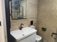 Izdavanje, trosoban stan, 111m², Vezirov Most, Podgorica - image 11